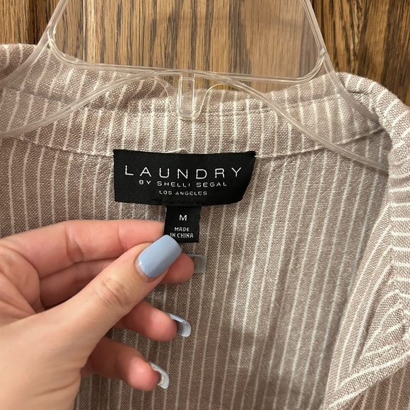 Laundry By Shelli Segal Beige Striped Casual Button Down Shirt Medium - Picture 8 of 9